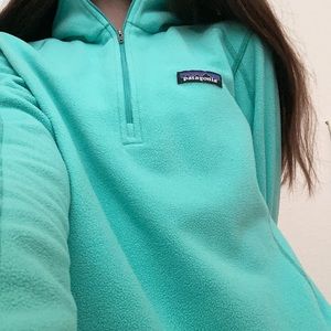 Mint colored Patagonia fleece jacket